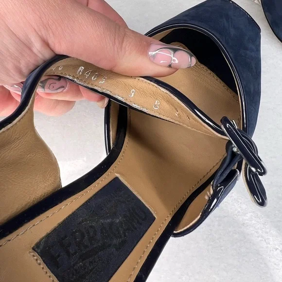 SALVATORE FERRAGAMO PEEP TOE BLUE WOMENS HEELS WOMENS SZ 9 - Picture 8 of 11